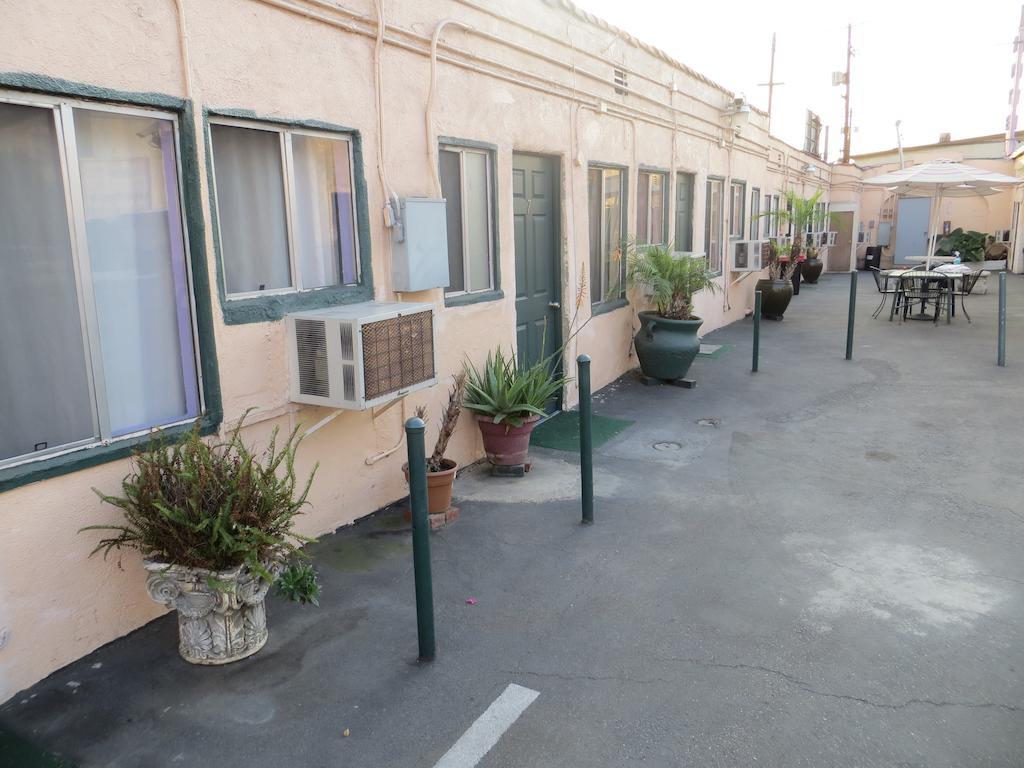 Copacabana Inn Los Angeles Exterior photo